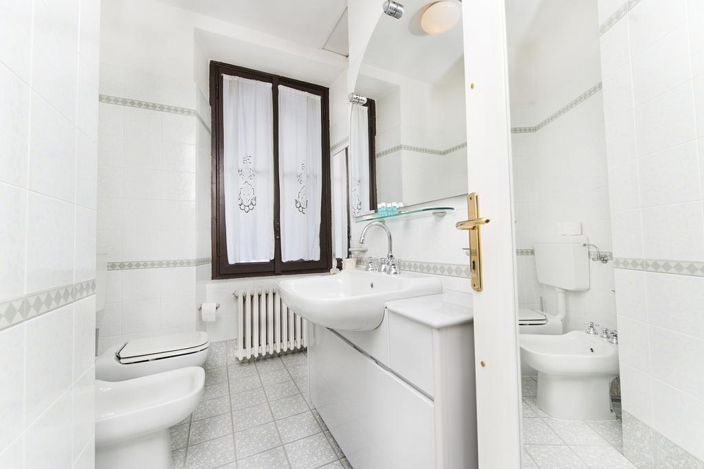 Villa Pinetina B&B Lasnigo Bagian luar foto